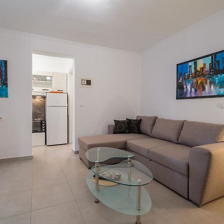 Stefanias Apartment 新马尔马拉斯 外观 照片